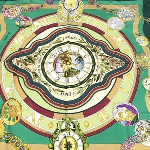 HERMES Silk Parmi Les Fleurs Scarf 90 100% Silk Green